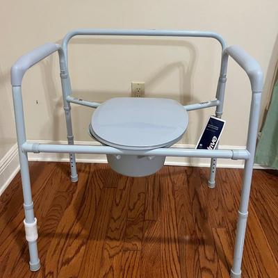 Large bariatric folding steel commode
