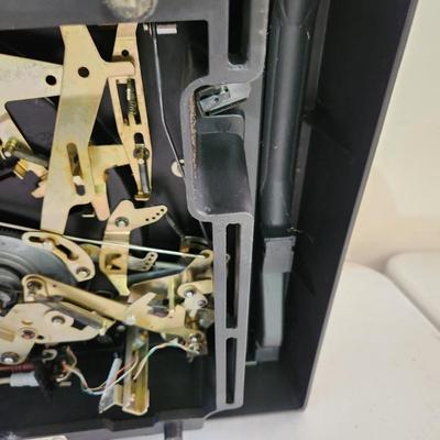 Vintage Garrard Synchro-Lab 95B Turntable Powers up and runs