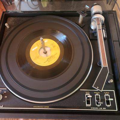 Vintage Garrard Synchro-Lab 95B Turntable Powers up and runs
