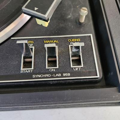 Vintage Garrard Synchro-Lab 95B Turntable Powers up and runs