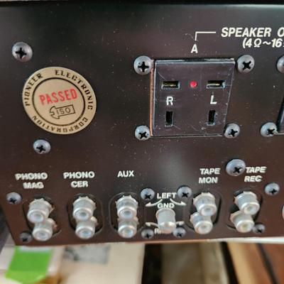 Pioneer Stereo Receiver SX-770 Powers up Good FM Single