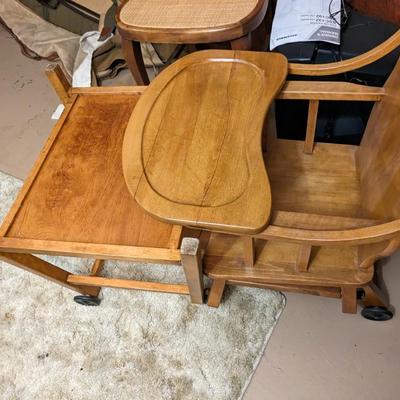 Splendid Children's High Chair/Desk