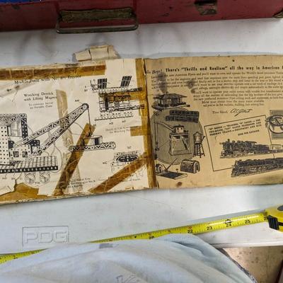 Amazing Vintage Erector Set