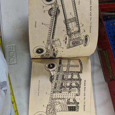 Amazing Vintage Erector Set