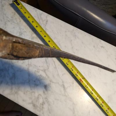 ANTIQUE GOOSE WING HEWING BROAD AXE IN GERMAN FORM