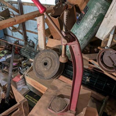Cast Iron Metal Soda Bottle Press Capper Wine Corker
