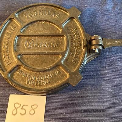 Cast Iron Victoria Tortilla Press