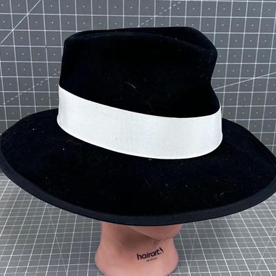 Black 5th Avenue Felt Hat 