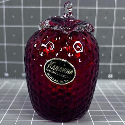 Fabulous Red Glass Strawberry from the 50's NICE~!!