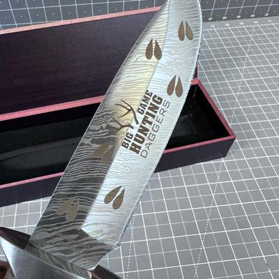 American Mint "White Tail" Antler Handle Knife