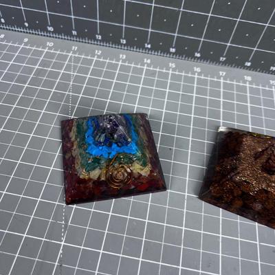 3 Pyramids Stone and Copper Resin