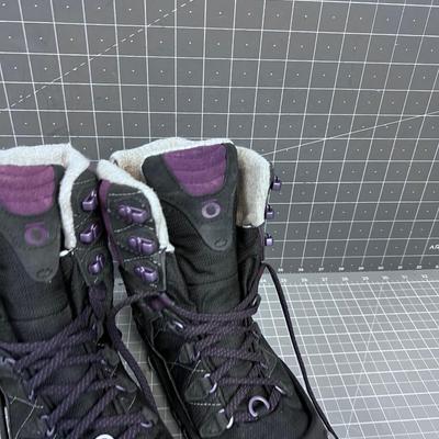 NICE! Oboz Boots Insulated