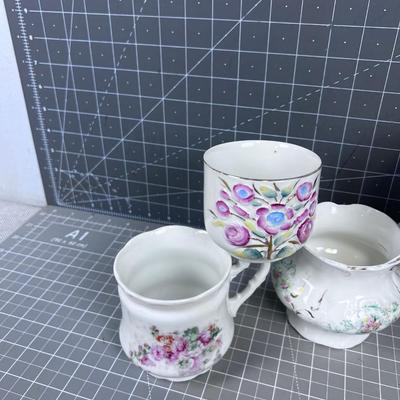 Victorian Era Mugs 