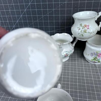 Victorian Era Mugs 