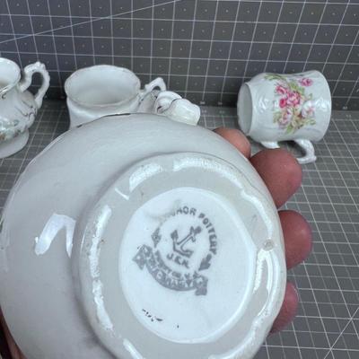 Victorian Era Mugs 