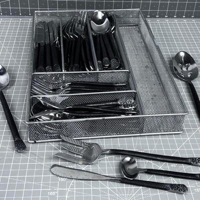 Nice Set of Utensils Unique Handle. 