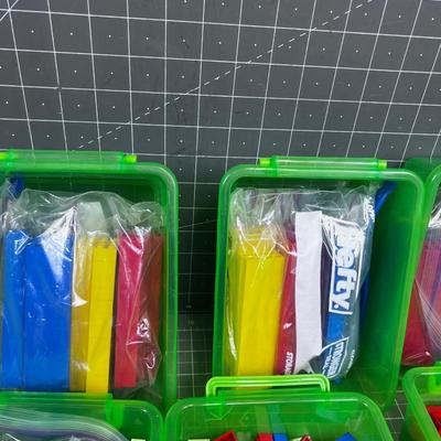 6 Tubs of LEGOS 