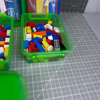 6 Tubs of LEGOS 