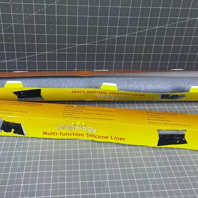 2 Silicone Multi Liner in the Box 