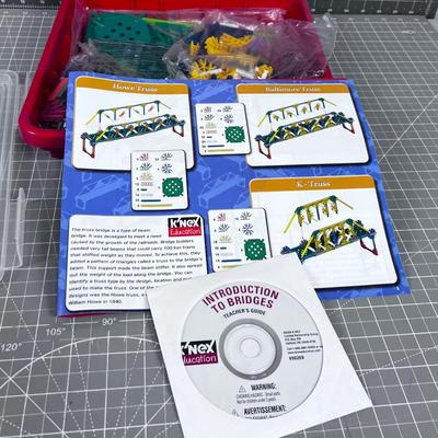 K'NEX Truss Bridge Set with Instruction