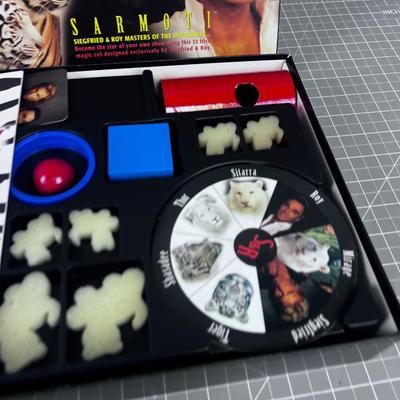 Siegfried & Roy 12 - Trick Magic Set