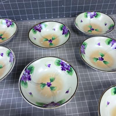 Nice Hand Painted Berry Bowls (12) 