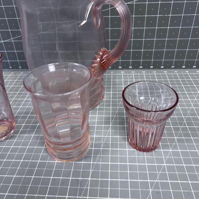 Pink Depression Glass: Pitcher, 3 glasses tumblers