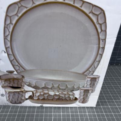 SANGO China 9  Piece Serving Set 