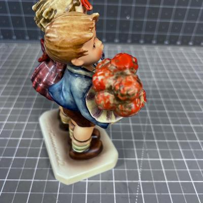HUMMEL Figurine 2 Children, 50th Anniversary of Hummel