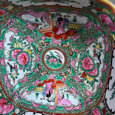 Fantastic Bowl, Antique Japanese with Pictorial on the sides 
