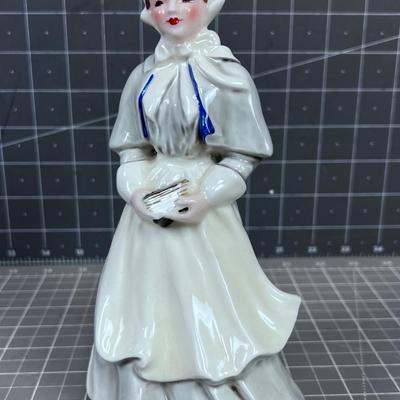 PRISCILLA Florence Ceramics WOMAN with her Scriptures