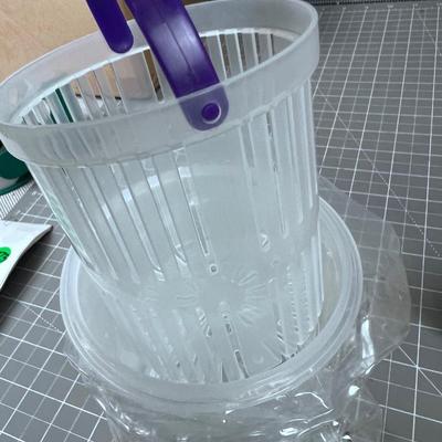 Lock-N-Lock 4 STRAINERS For say Pickles and or Peppers