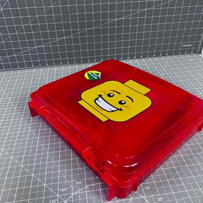 Bin of LEGOS: Looks like Star Wars Items