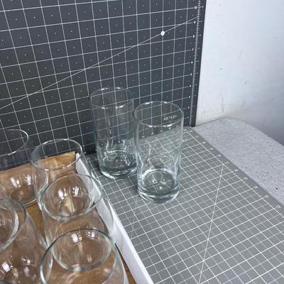 GLASSES: Glasses and Tumblers Clear