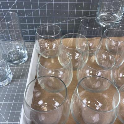 GLASSES: Glasses and Tumblers Clear