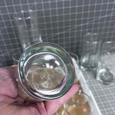 GLASSES: Glasses and Tumblers Clear