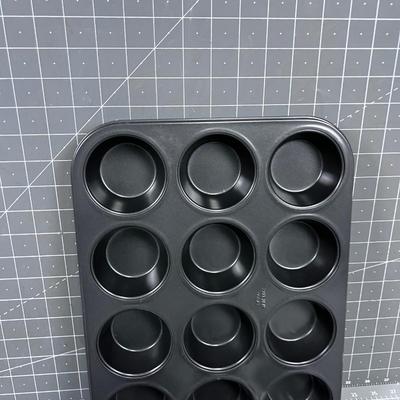 Muffin Tins 