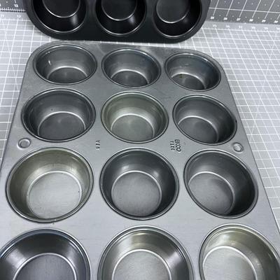 Muffin Tins 