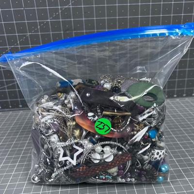 Tray of Costume Jewelry 