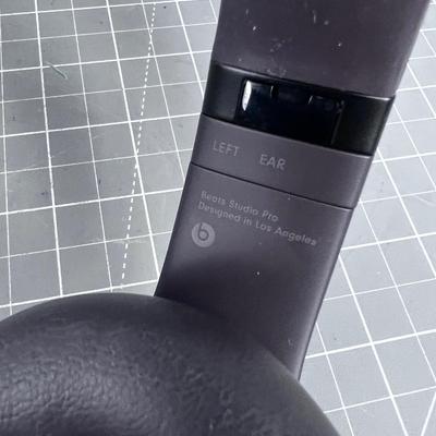BEATS Blue Tooth Head Phone 