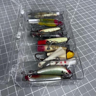 Tray full of Antique Fishing Lures 