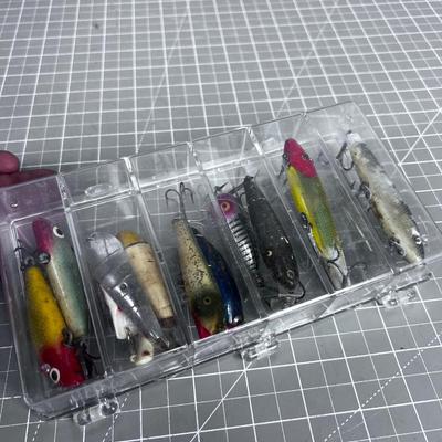 Tray full of Antique Fishing Lures 