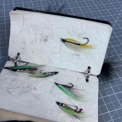 Wallet of Streamers and Fly's VINTAGE TACKLE