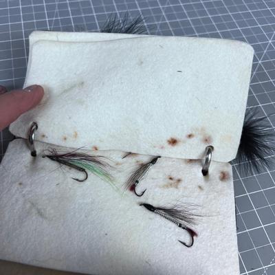 Wallet of Streamers and Fly's VINTAGE TACKLE