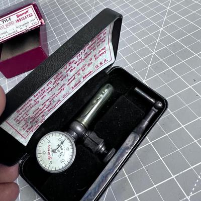 Starrett No. 711 Dial Indicator 