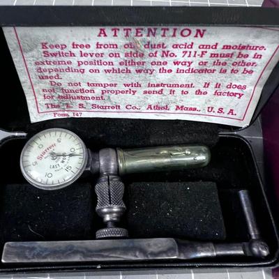 Starrett No. 711 Dial Indicator 