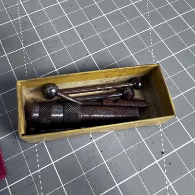 5 Gauges or Indicators. 