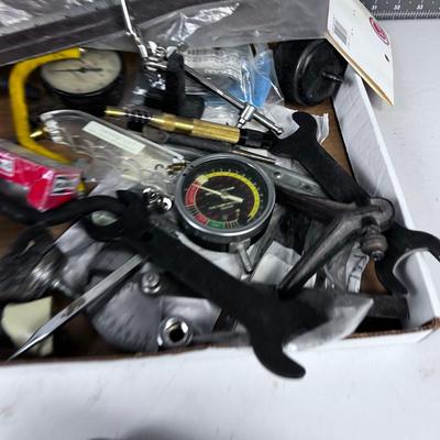 Tray of Garage Automotive Items 