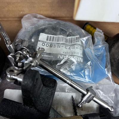 Tray of Garage Automotive Items 