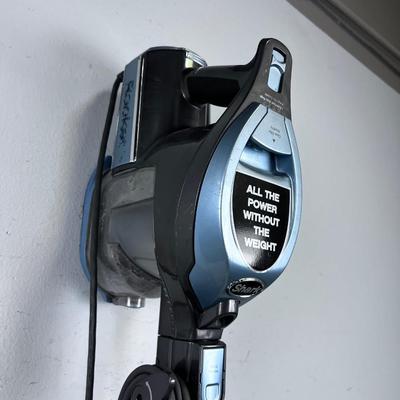 ROCKER Vacuum All the Power without the Weight 